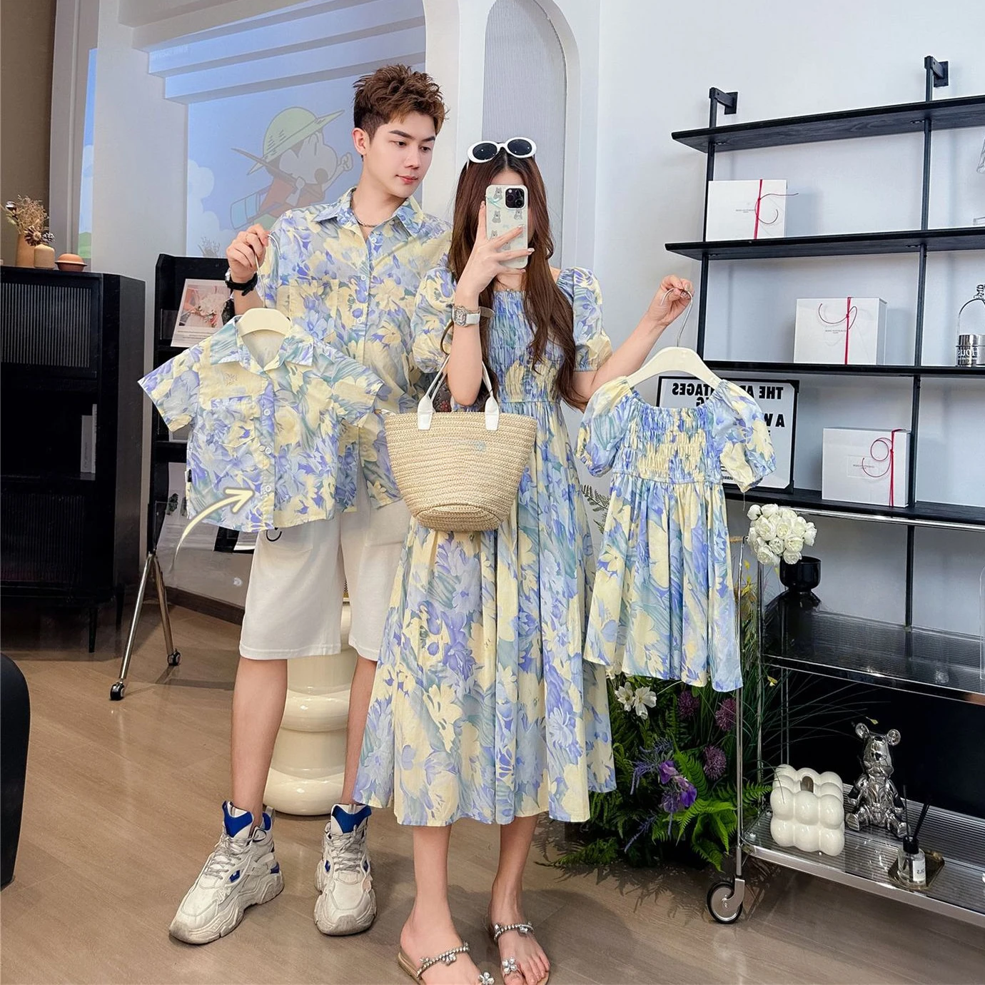 Summer Clothing Looks - Urlaubs-Look Familien-Partnerlook: Mutter-Tochter-Smokkleid, Vater-Sohn-Blumenhemden, Schwester-Bruder-Zwillingskleidung
