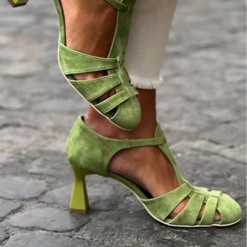 Summer Clothing Ladies - Damen Grüne Wildleder Kitten-Heel T-Riemen Sandalen